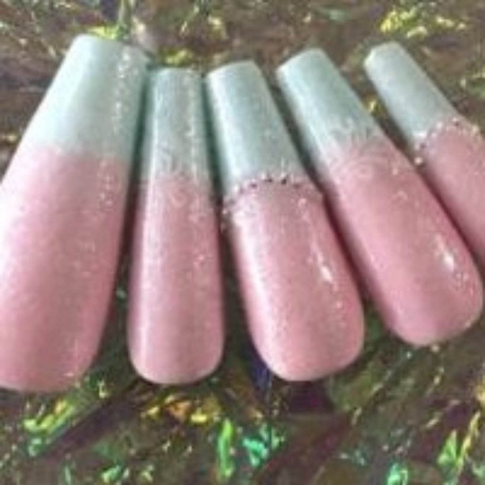 Press-on nails